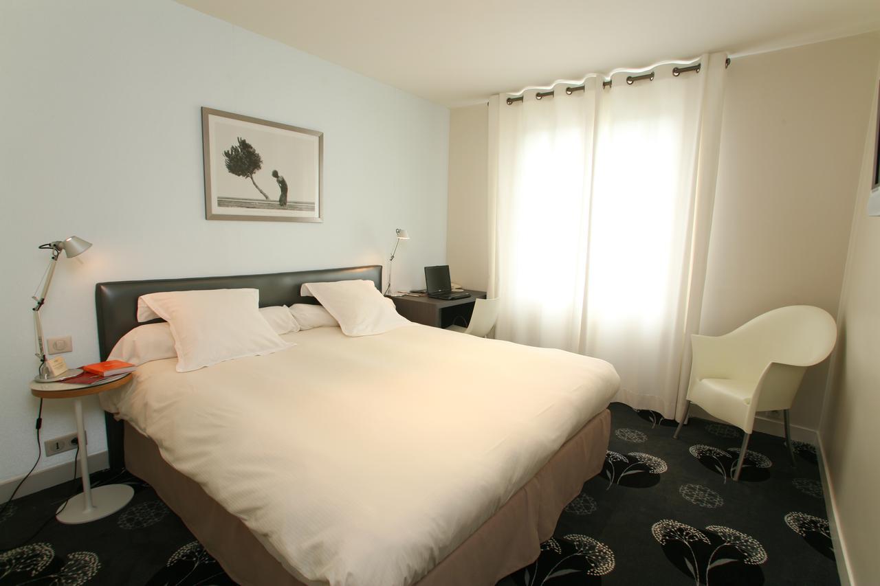 Logis Ar Milin Hotel Châteaubourg Екстериор снимка