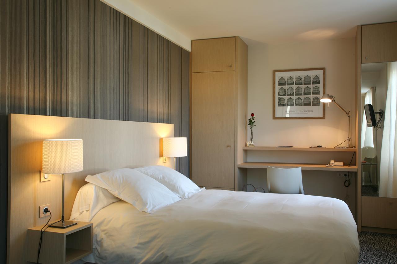 Logis Ar Milin Hotel Châteaubourg Екстериор снимка