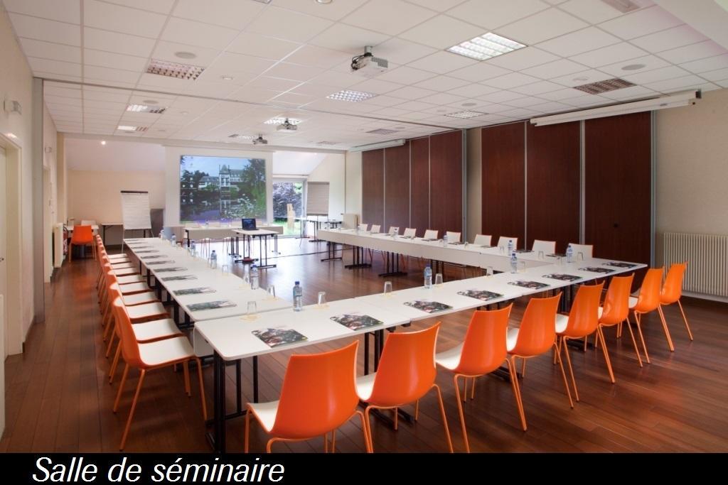 Logis Ar Milin Hotel Châteaubourg Екстериор снимка