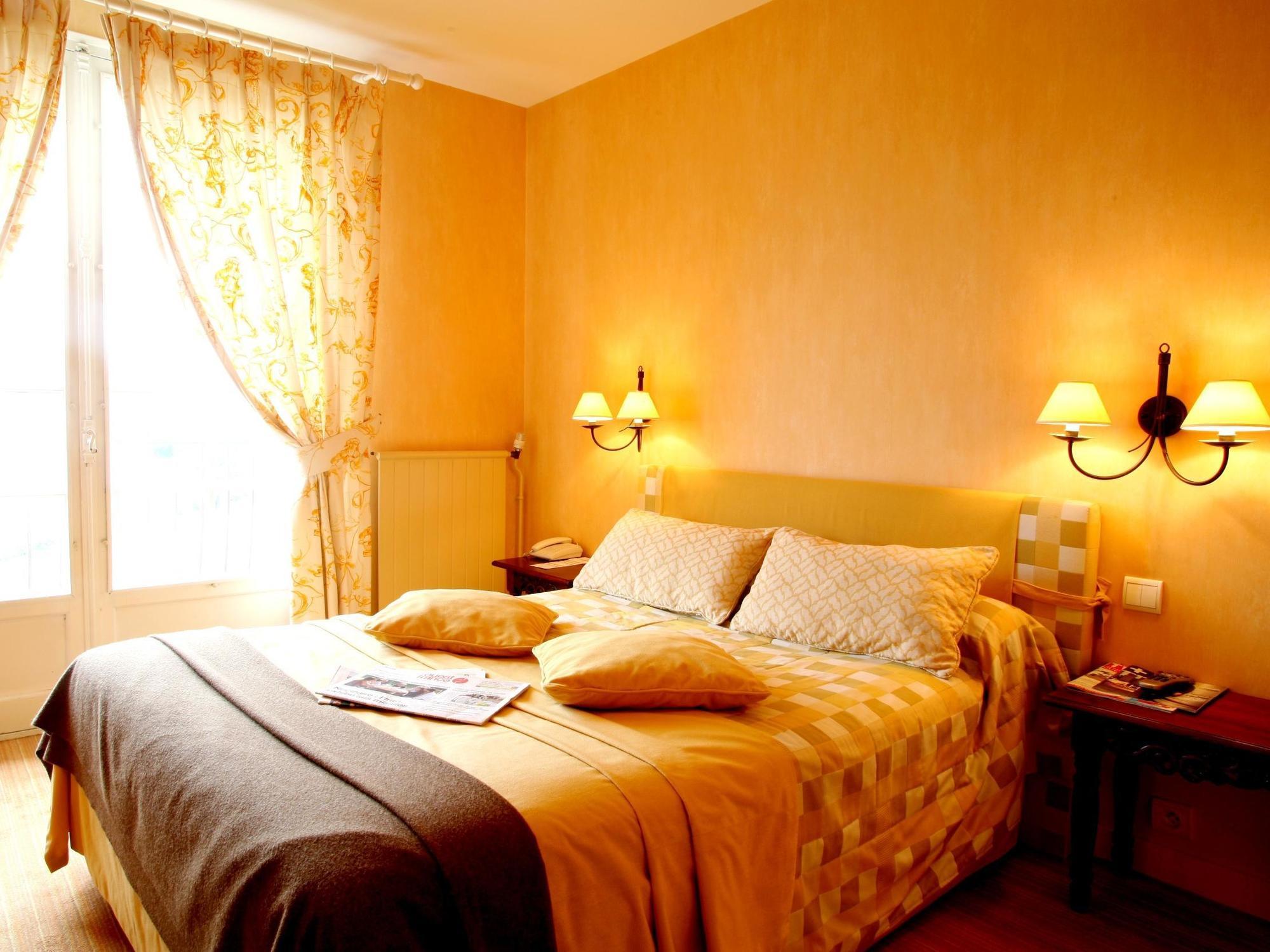 Logis Ar Milin Hotel Châteaubourg Екстериор снимка