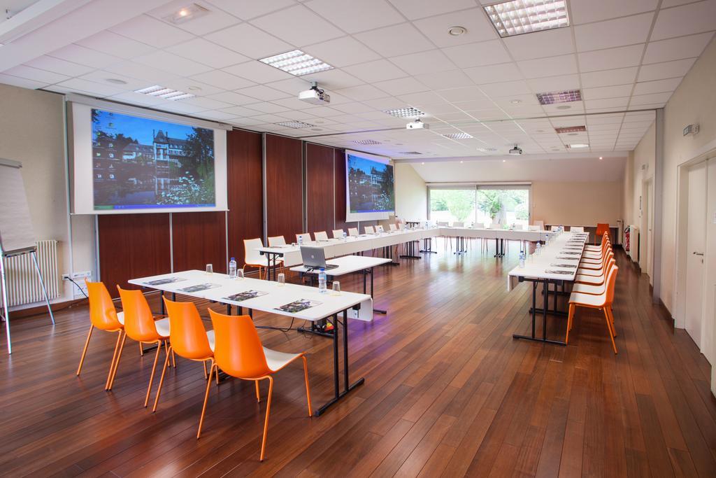 Logis Ar Milin Hotel Châteaubourg Екстериор снимка
